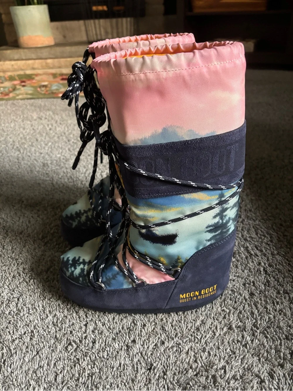 Moon Boot new without